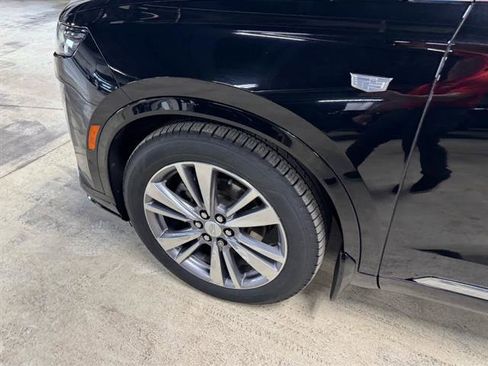 Used 2020 Cadillac XT6 Premium Luxury w/ Platinum Package AWD/4WD image 10
