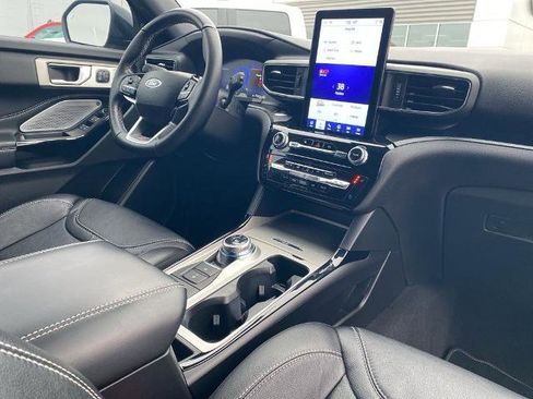 Certified 2023 Ford Explorer ST w/ Technology Package image 5