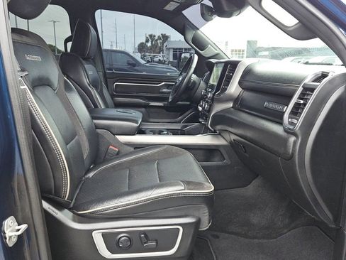 Used 2024 RAM 1500 Laramie AWD/4WD image 15