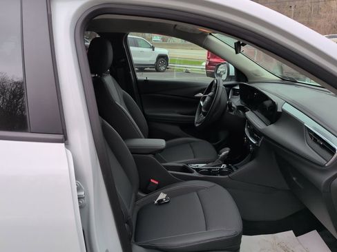 Used 2026 Buick Encore GX Preferred w/ Comfort Package AWD/4WD image 17