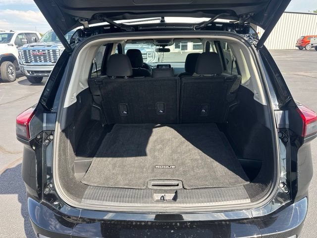 Used 2025 Nissan Rogue SV FWD image 5