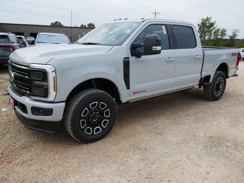 New 2026 Ford F350 Platinum w/ FX4 Off-Road Package image 7