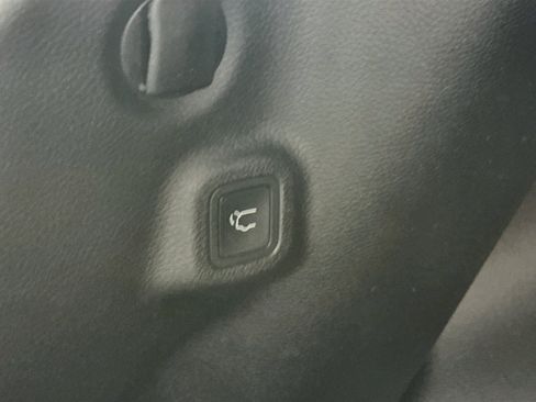 Used 2021 Jeep Compass Latitude AWD/4WD image 31