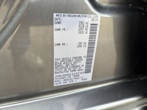 Used 2025 Nissan Altima 2.5 SV FWD image 26