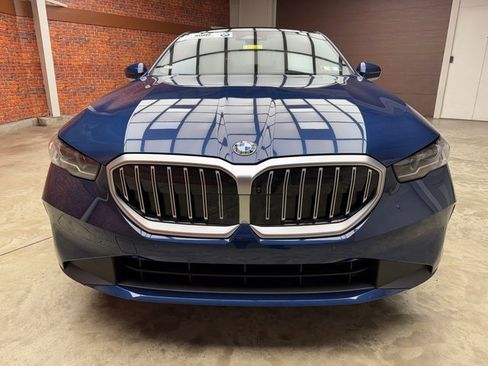 Certified 2026 BMW 530i xDrive w/ Executive Package image 8