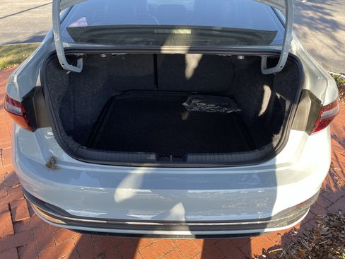 New 2026 Volkswagen Jetta SEL FWD image 9