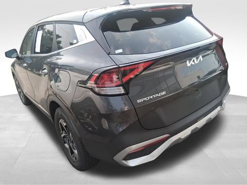 Certified 2024 Kia Sportage LX AWD/4WD image 6