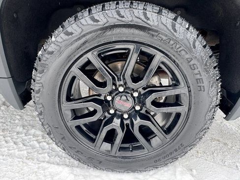 Used 2023 GMC Sierra 1500 Elevation w/ X31 Off-Road Package AWD/4WD image 45