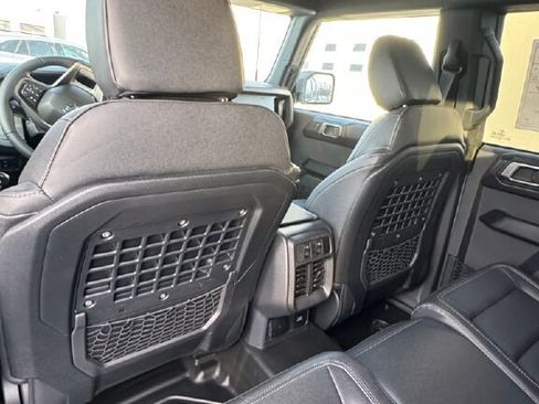 New 2025 Ford Bronco Badlands image 17