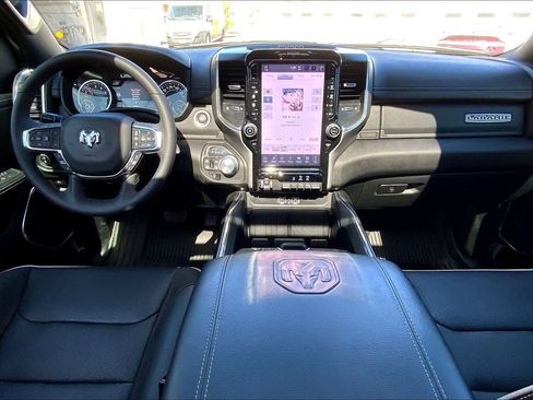 Used 2025 RAM 1500 Laramie w/ Laramie Southwest Edition image 15