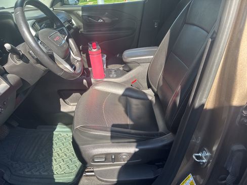 Used 2018 GMC Terrain SLT w/ Preferred Package AWD/4WD image 6