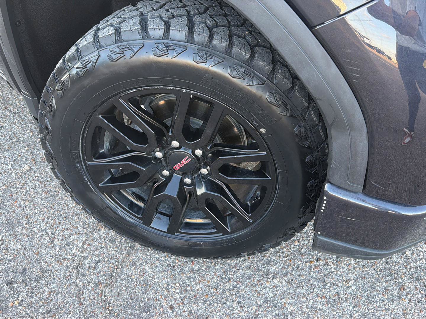Used 2023 GMC Sierra 1500 Elevation AWD/4WD image 9