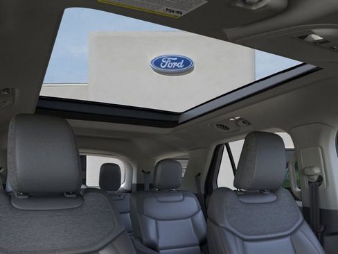 New 2026 Ford Explorer Active w/ Active Comfort Package image 23