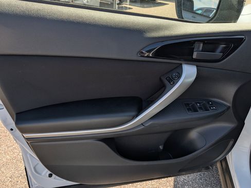 Used 2024 Mitsubishi Eclipse Cross AWD image 21