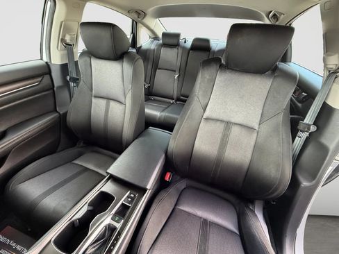 Used 2019 Honda Accord EX image 13