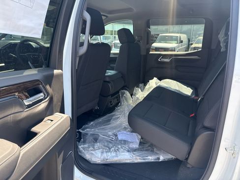 New 2026 GMC Sierra 1500 SLE w/ Preferred Package AWD/4WD image 23