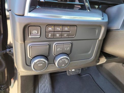 New 2026 Chevrolet Suburban LS w/ LPO, Dark Essentials Package image 17