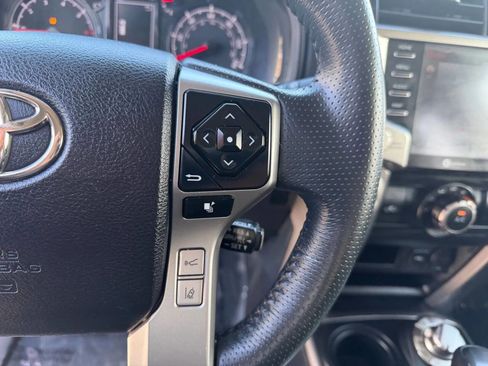 Used 2021 Toyota 4Runner SR5 Premium image 22