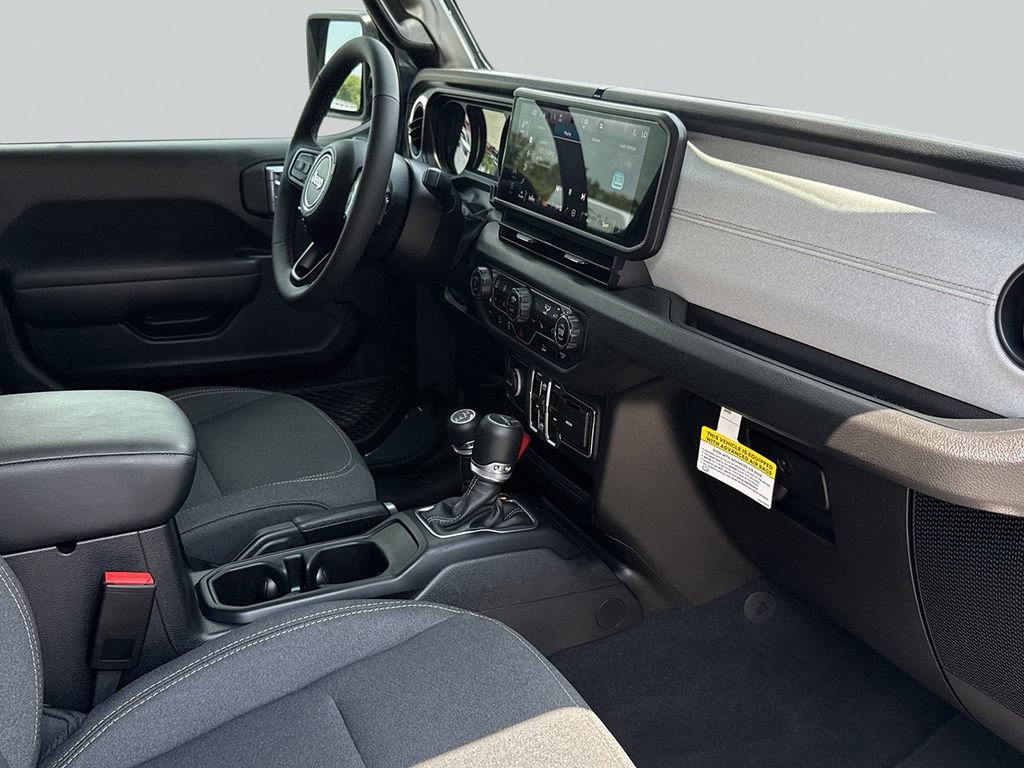 Used 2025 Jeep Gladiator Sport AWD/4WD image 36