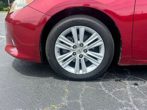 Used 2013 Lexus ES 350 w/ Premium Pkg FWD image 2