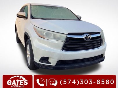 Used 2016 Toyota Highlander LE