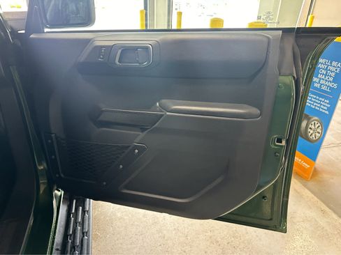 Used 2025 Ford Bronco Outer Banks image 36