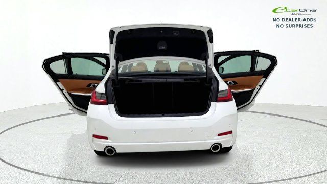 Used 2025 BMW 330i Sedan RWD image 18