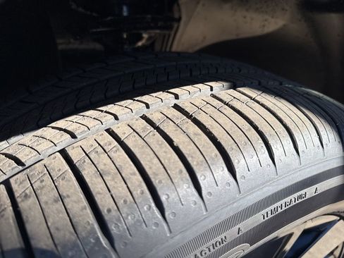 New 2026 Volkswagen Atlas SE image 28