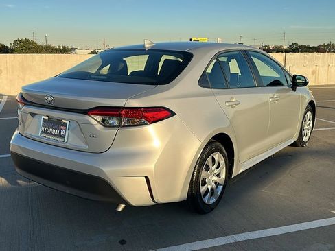 Used 2025 Toyota Corolla LE image 12