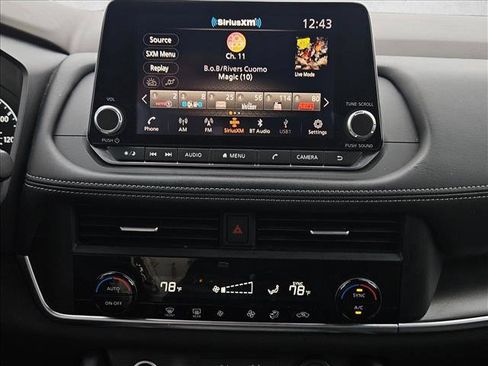 Used 2023 Nissan Rogue SV image 15