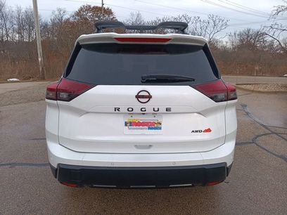New 2026 Nissan Rogue SV w/ Rock Creek Premium Package