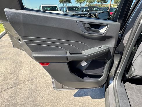 Used 2022 Ford Escape SE w/ Convenience Package image 21