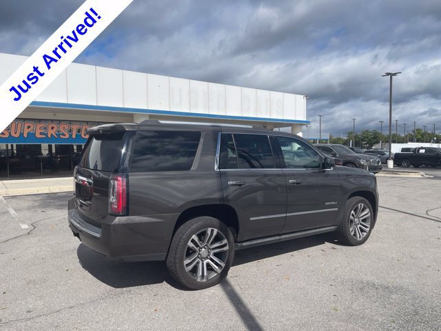 Used 2020 GMC Yukon Denali w/ Denali Premium Package AWD/4WD image 3