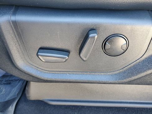 Used 2021 Ford F250 Lariat image 24