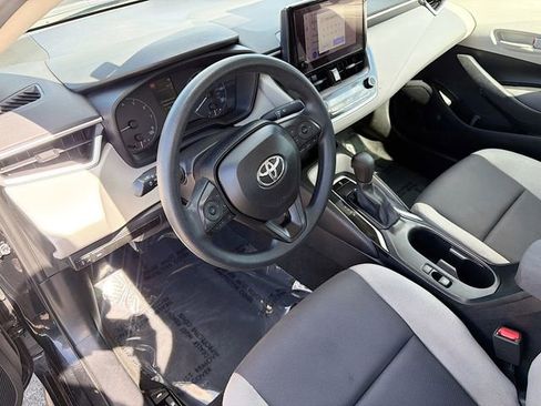 Used 2024 Toyota Corolla LE image 23