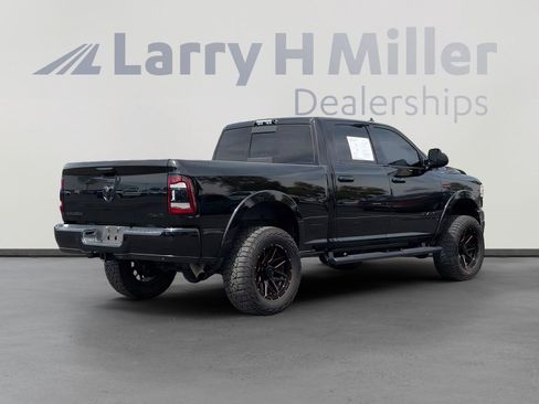 Used 2020 RAM 2500 Laramie w/ Night Edition AWD/4WD image 6