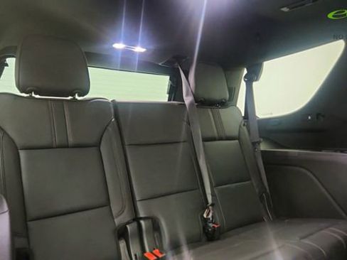 Used 2021 Chevrolet Tahoe RST w/ Luxury Package RWD image 28