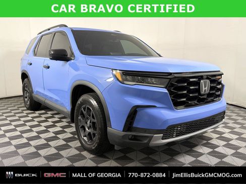 Used 2023 Honda Pilot TrailSport image 1