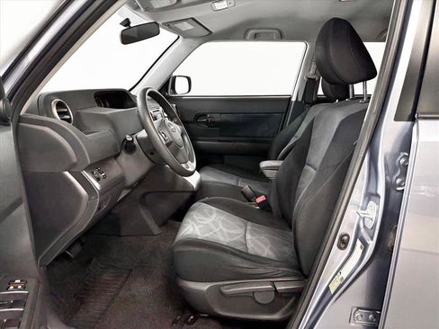 Used 2012 Scion xB image 4