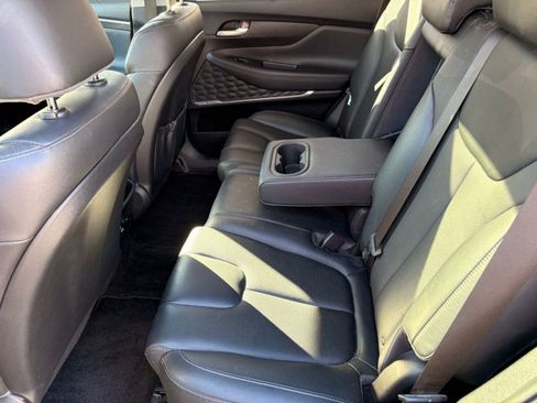 Used 2019 Hyundai Santa Fe FWD image 15