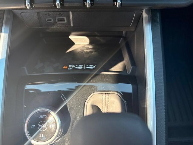 New 2026 Chevrolet Colorado Trail Boss AWD/4WD image 23