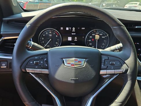 Used 2021 Cadillac XT6 Premium Luxury AWD/4WD image 20