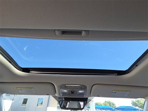 Used 2022 Kia Telluride EX w/ EX Premium Package image 15