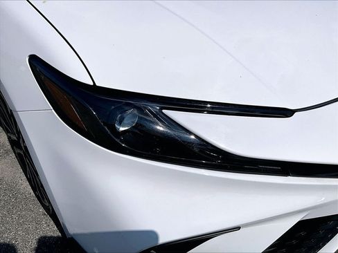 Used 2025 Toyota Camry SE FWD image 33