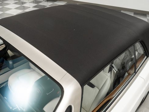 Used 2008 Rolls-Royce Phantom Drophead Coupe RWD image 35