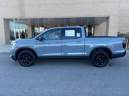 Certified 2025 Honda Ridgeline Sport+ image 1
