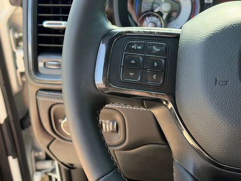 Used 2022 RAM 2500 Limited AWD/4WD image 24