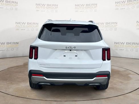 New 2026 Kia Sorento EX FWD image 4