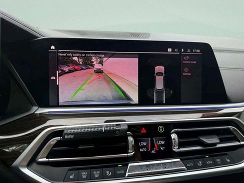 Used 2019 BMW X5 xDrive40i w/ Convenience Package image 26