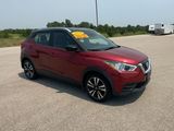 Used 2020 Nissan Kicks SV image 2